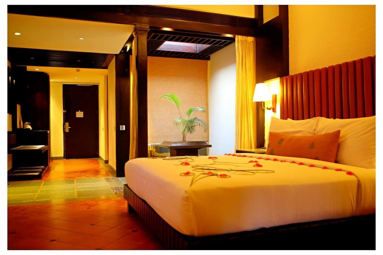 فندق Alappuzhaفي  فاسوندارا ساروفار بريميير المظهر الخارجي الصورة